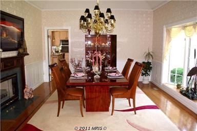 Elegant Formal Dining Room