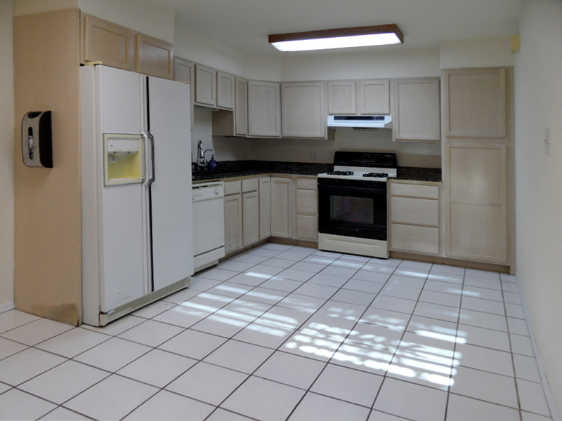 Spacious Kitchen