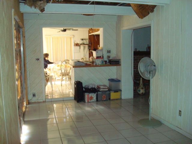 FLORIDA ROOM LOOKING WEST