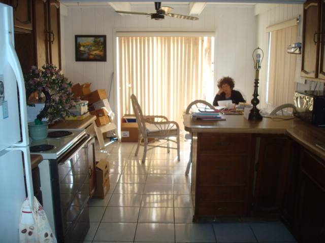 KICTHEN AREA LEADING INTO DINNING ROOM