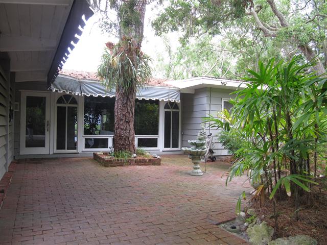 7233 Midnight Pass Rd