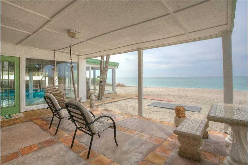 Covered Gulf Front Patio