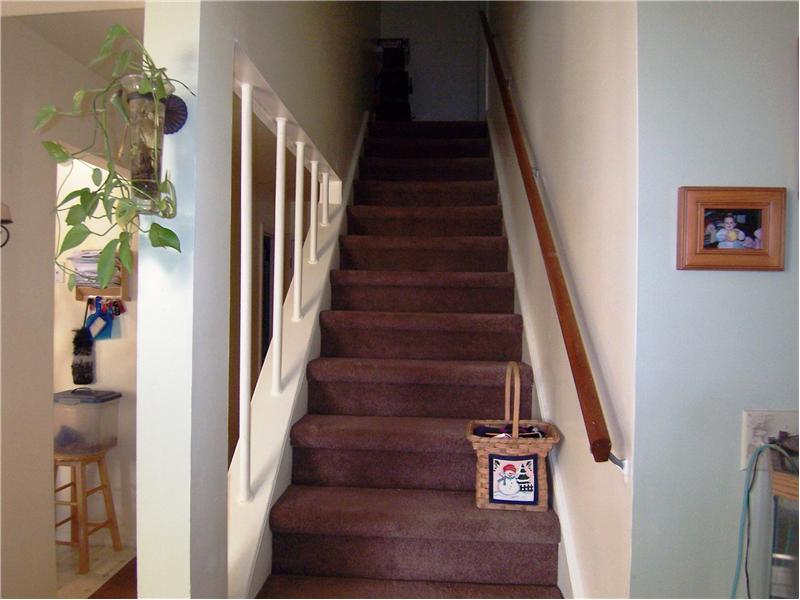 Stairs to 2nd bed room