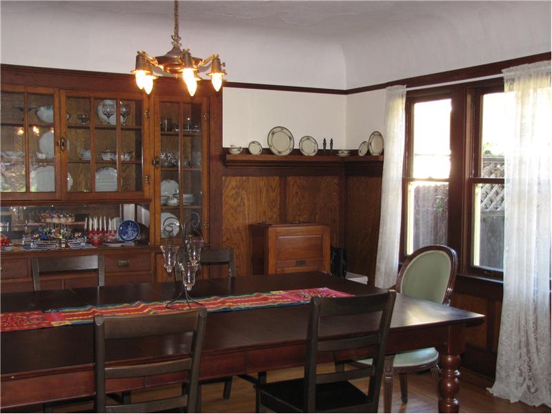 Nice Dining Area!