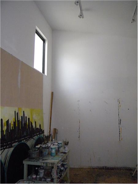 16ft Ceilings in Studio