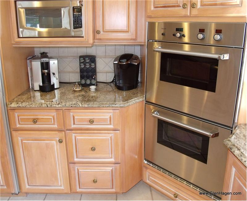 Maple Cabinetry with Pullouts