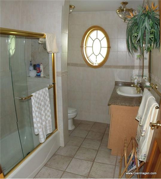 1 of 4 Full Baths