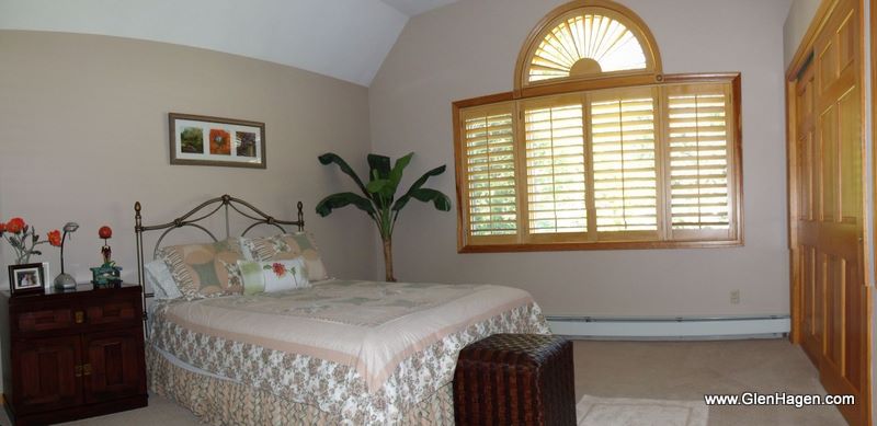 Vaulted Ceiling and Custom Closets
