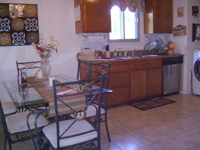 Large Eat In Kitchen