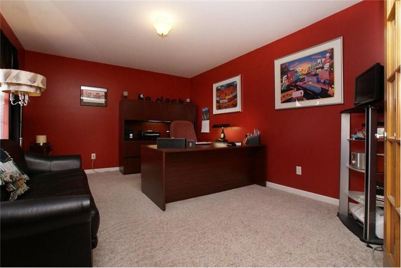 Office/bonus room