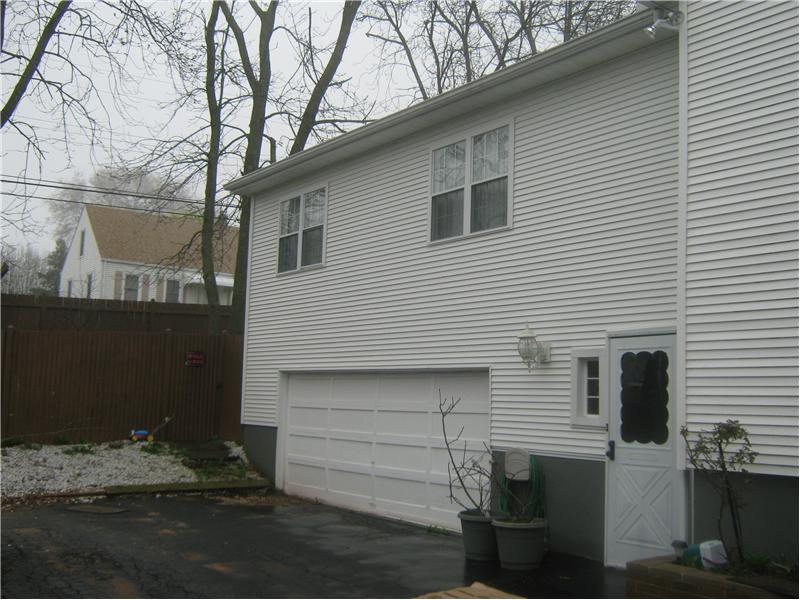 Side/Garage