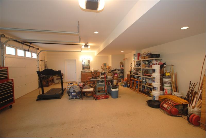 Oversized garage