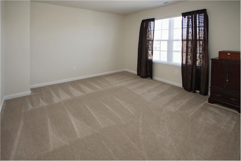 Living room, has never been used.