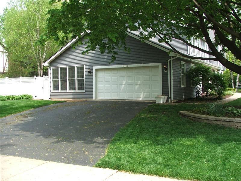 Attached Garage