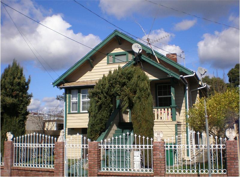 4016 E 16th St. Oakland CA 94601