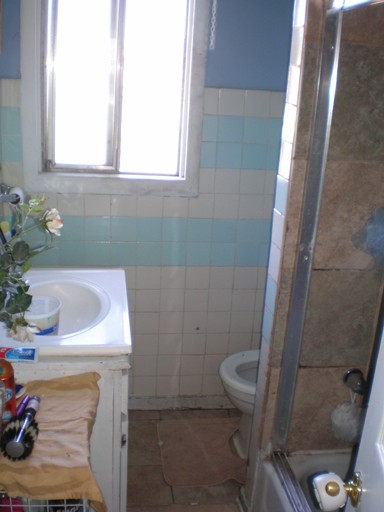 4016 E 16th St. Oakland CA 94601