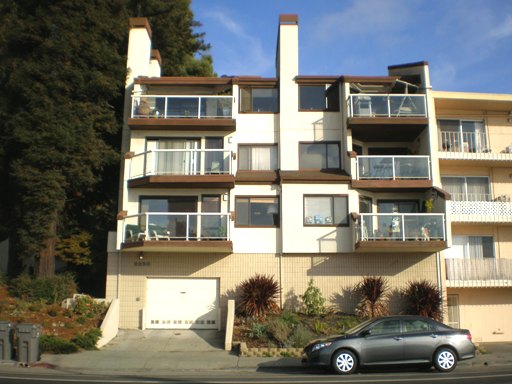 2250 Lakeshore Ave. #1 Oakland CA 94606