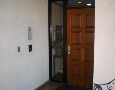 2250 Lakeshore Ave. #1 Oakland CA 94606