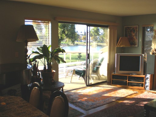 2250 Lakeshore Ave. #1 Oakland CA 94606