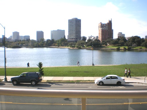 2250 Lakeshore Ave. #1 Oakland CA 94606