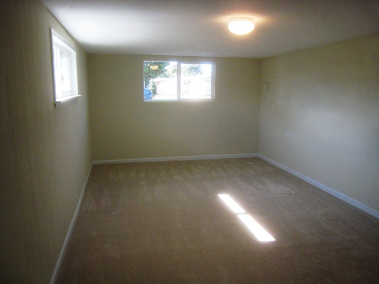27884 Tampa Ave. Hayward CA 94544