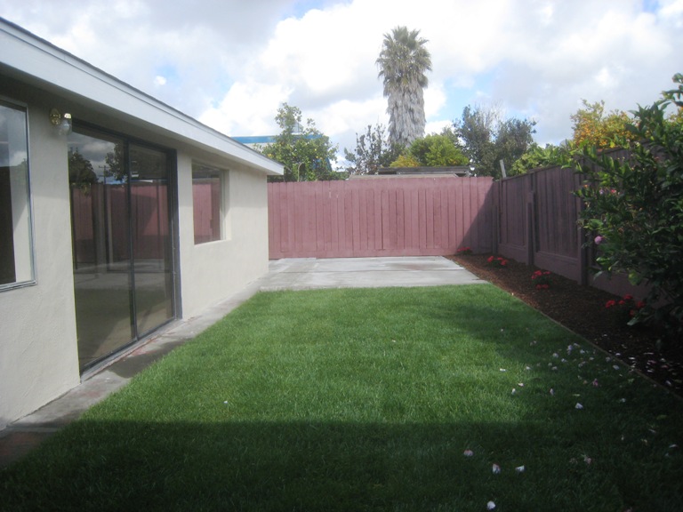 27884 Tampa Ave. Hayward CA 94544