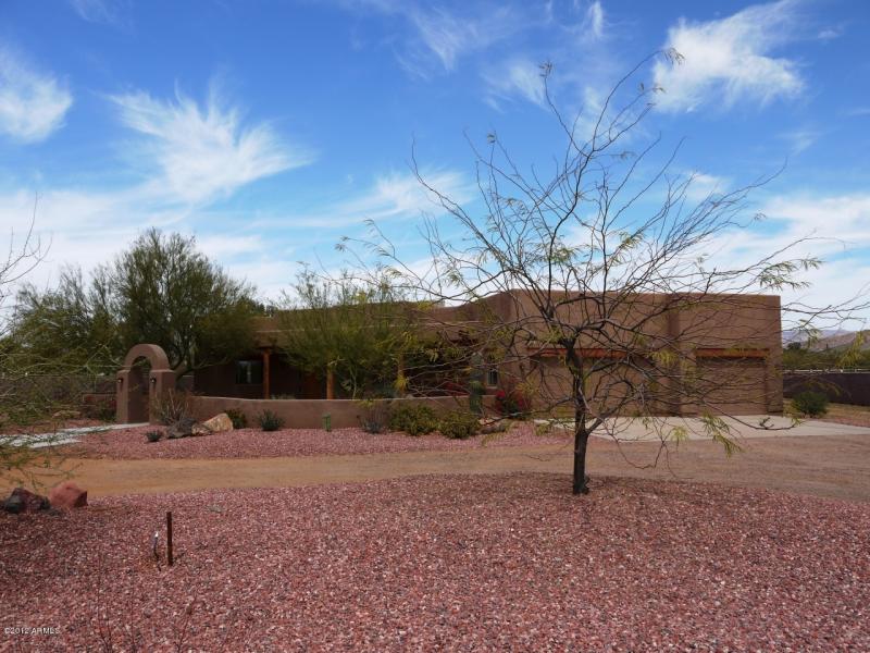 Desert Hills Horse Property For Sale