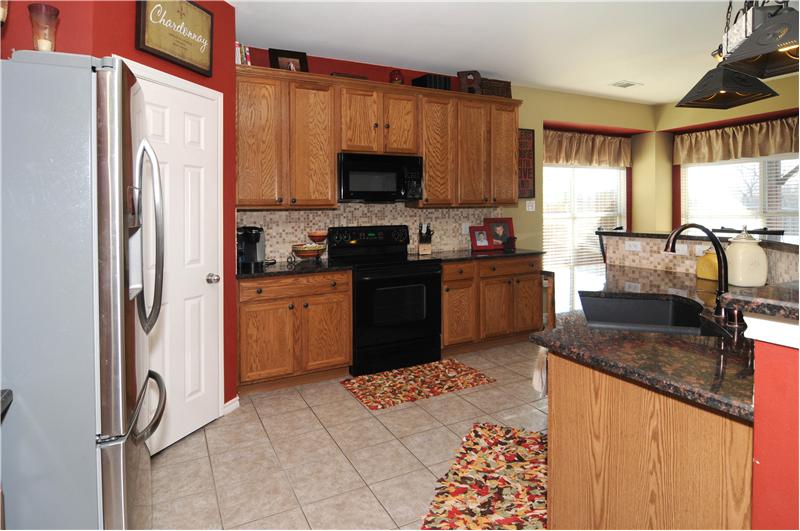 Any gourmet cook will fall in love with this kitchen!