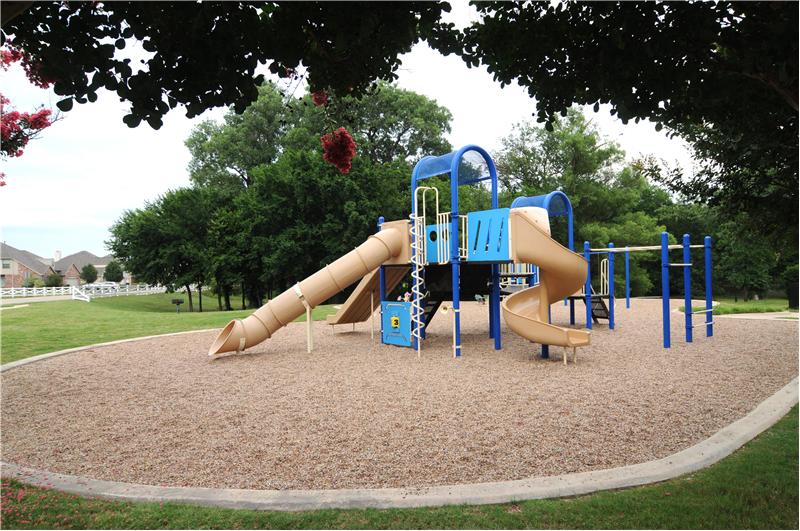 Country Lakes playground