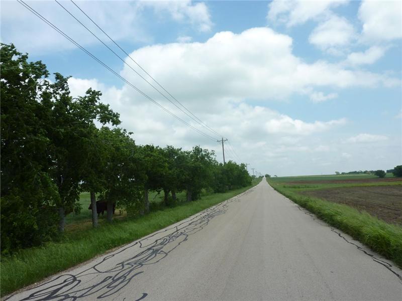 Lot is located close to I-35 and DFW Airport - Perfect for commuters.