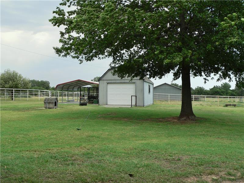Carport,kennel,shop,stables