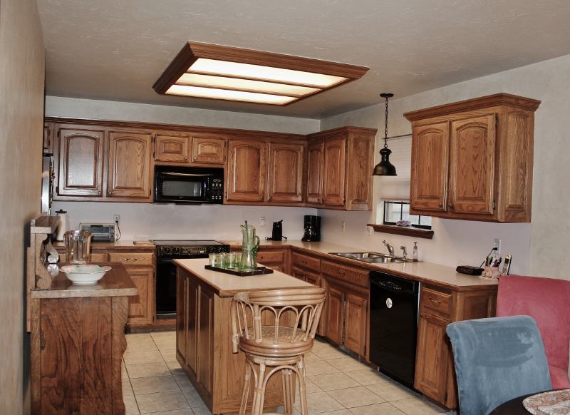 Kitchren w/island