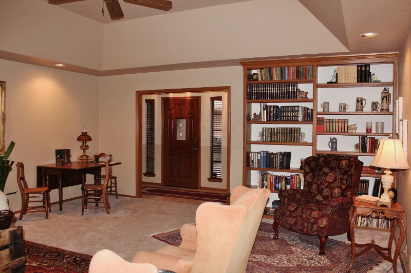 Living Room toward Entry Hall 