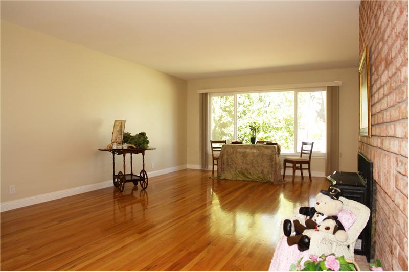 Spacious Living Room/ Dining Room 6392 Slida, San Jose Lynbrook High home