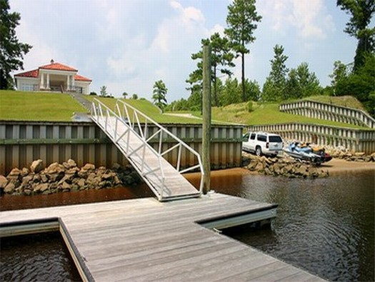 COMMUNITY BOAT DOCK AND RAMP