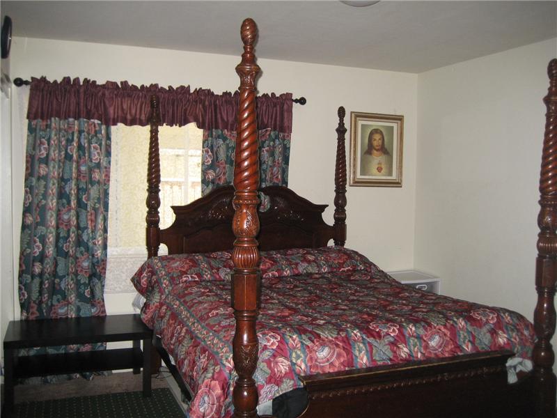 1295 Bedroom 1