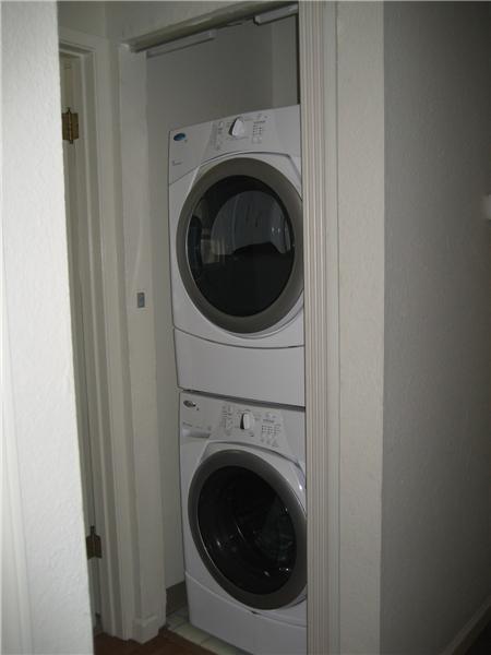 1297 Inside Laundry 