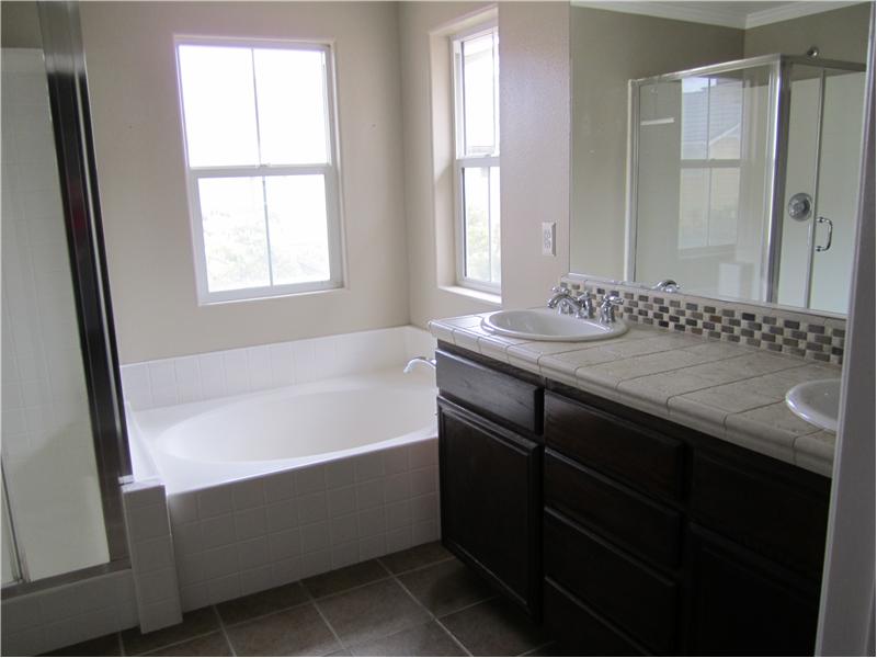 Lovely master bath with seperate shower and dual sinks