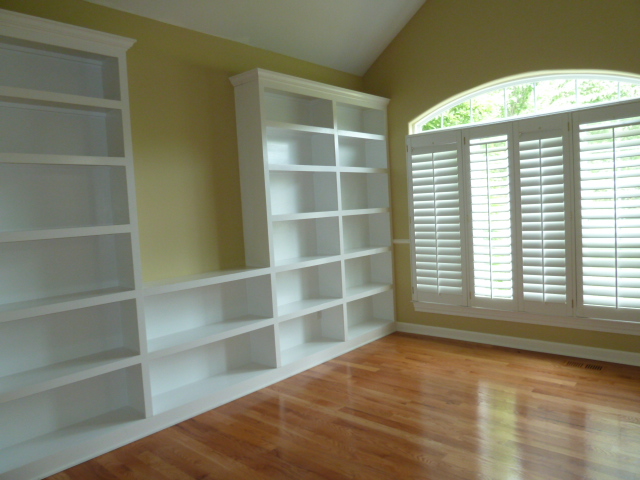 Main level office