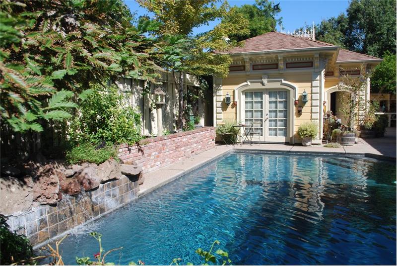 Tahoe Blue Bottom Pool & Spa and Carriage House Garage