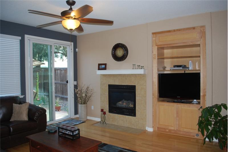 Ceiling Fan and Gas Log Fireplace