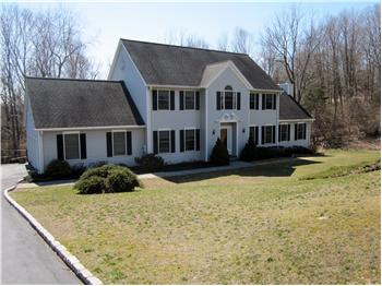 Primary listing photos for listing ID 221240