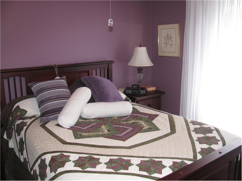 Master bedroom con't