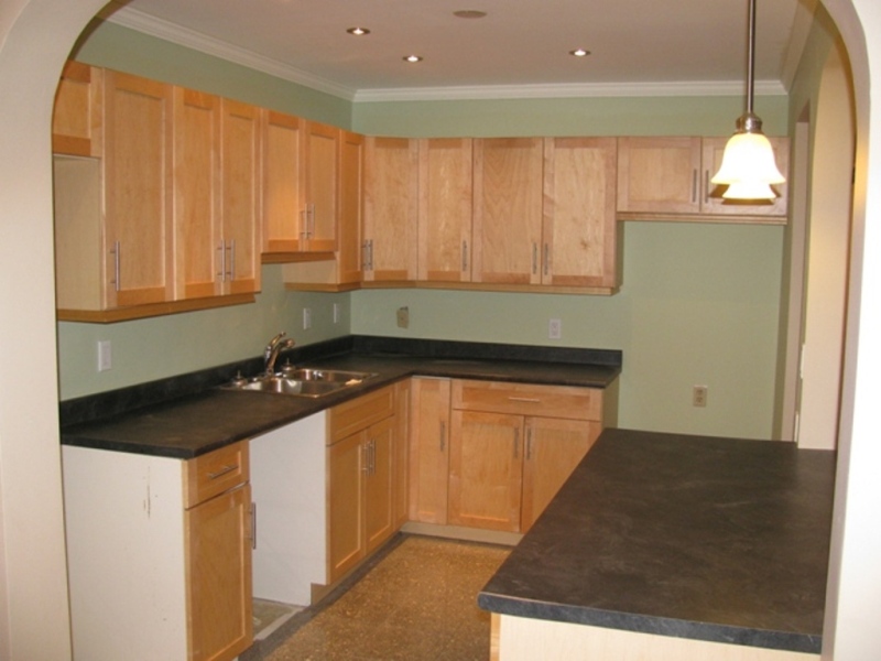 Kitchen with island continued