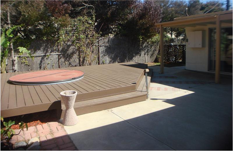 Patio, Deck & Jacuzzi