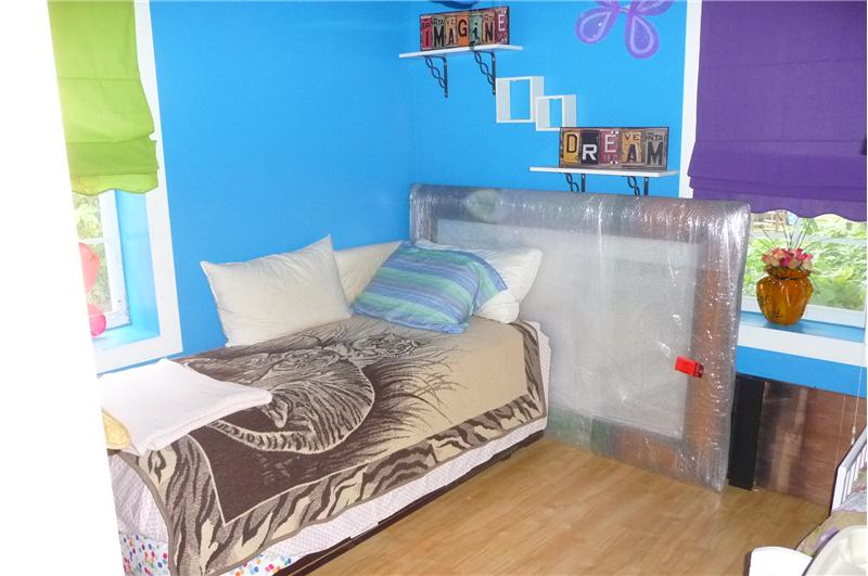 Upstairs bedroom #2