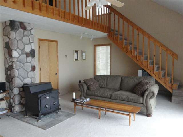 Open floor plan - great for entertaining